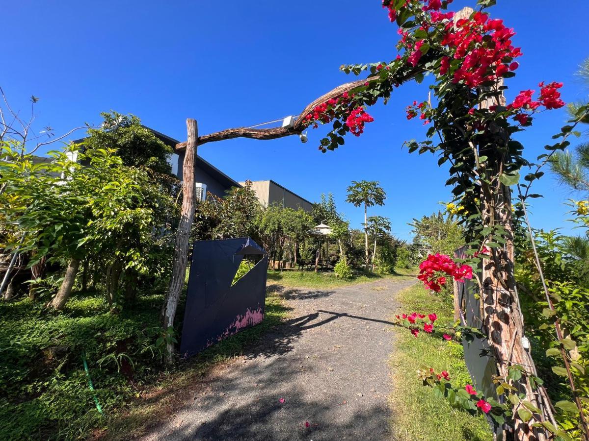 Megarden Daknong Villa Gia Nghia Exterior photo